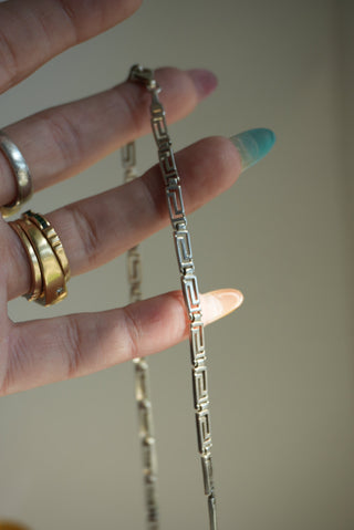 GREEK KEYS