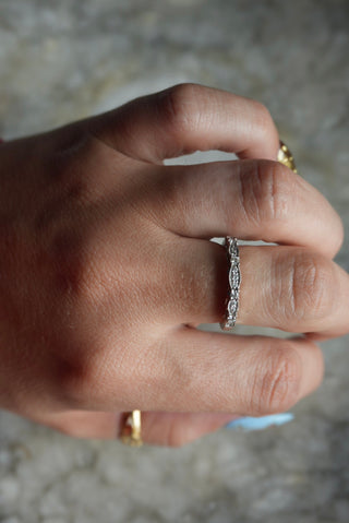 14K DIAMOND BAND
