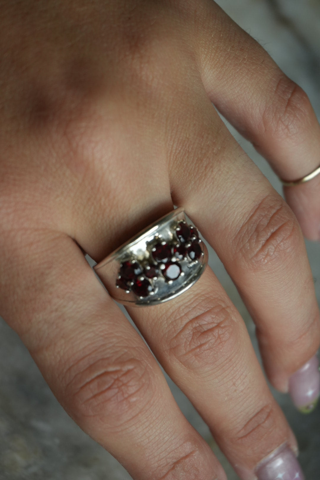 GARNET ROW SZ 7.75