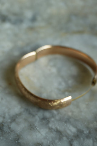 1920s ANTIQUE BANGLE