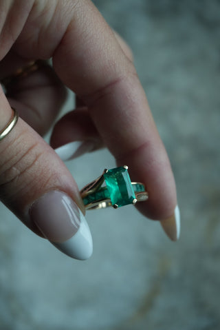 10K EMERALD RING