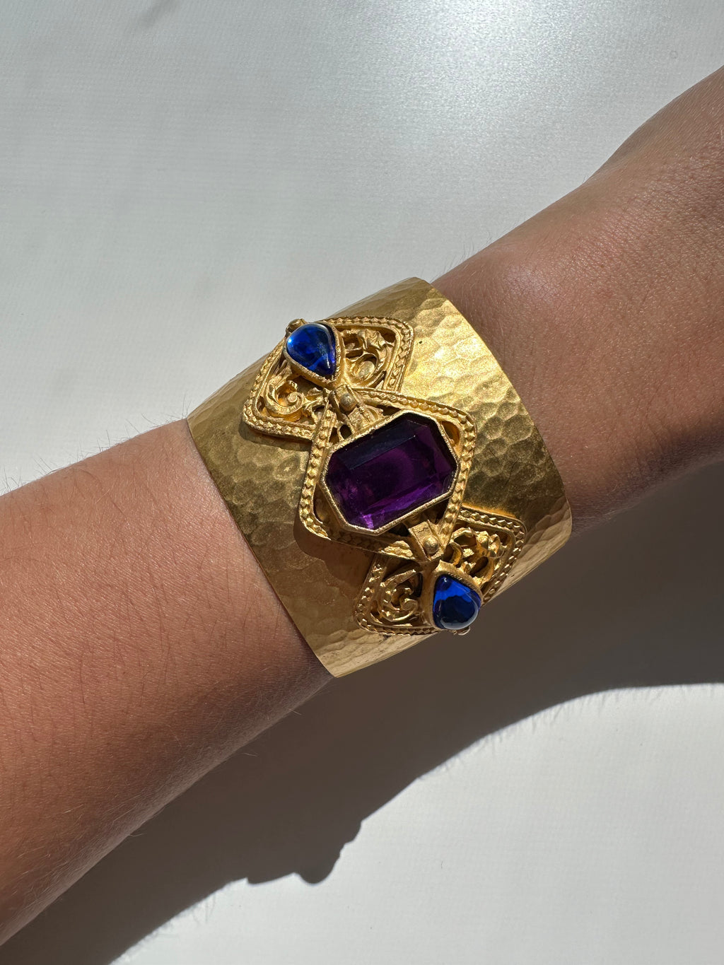 VINTAGE CUFF