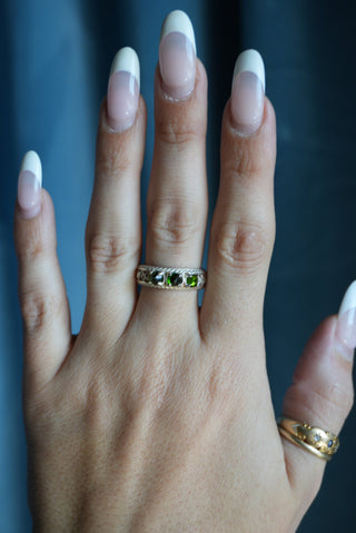 APPLE GREEN BANDS SZ 8