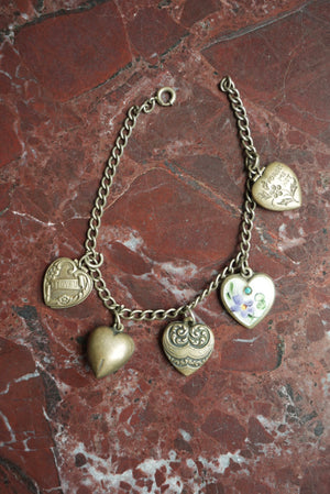 ADAs LOCKET