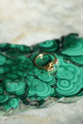 14K EMERALD & DIAMOND RING