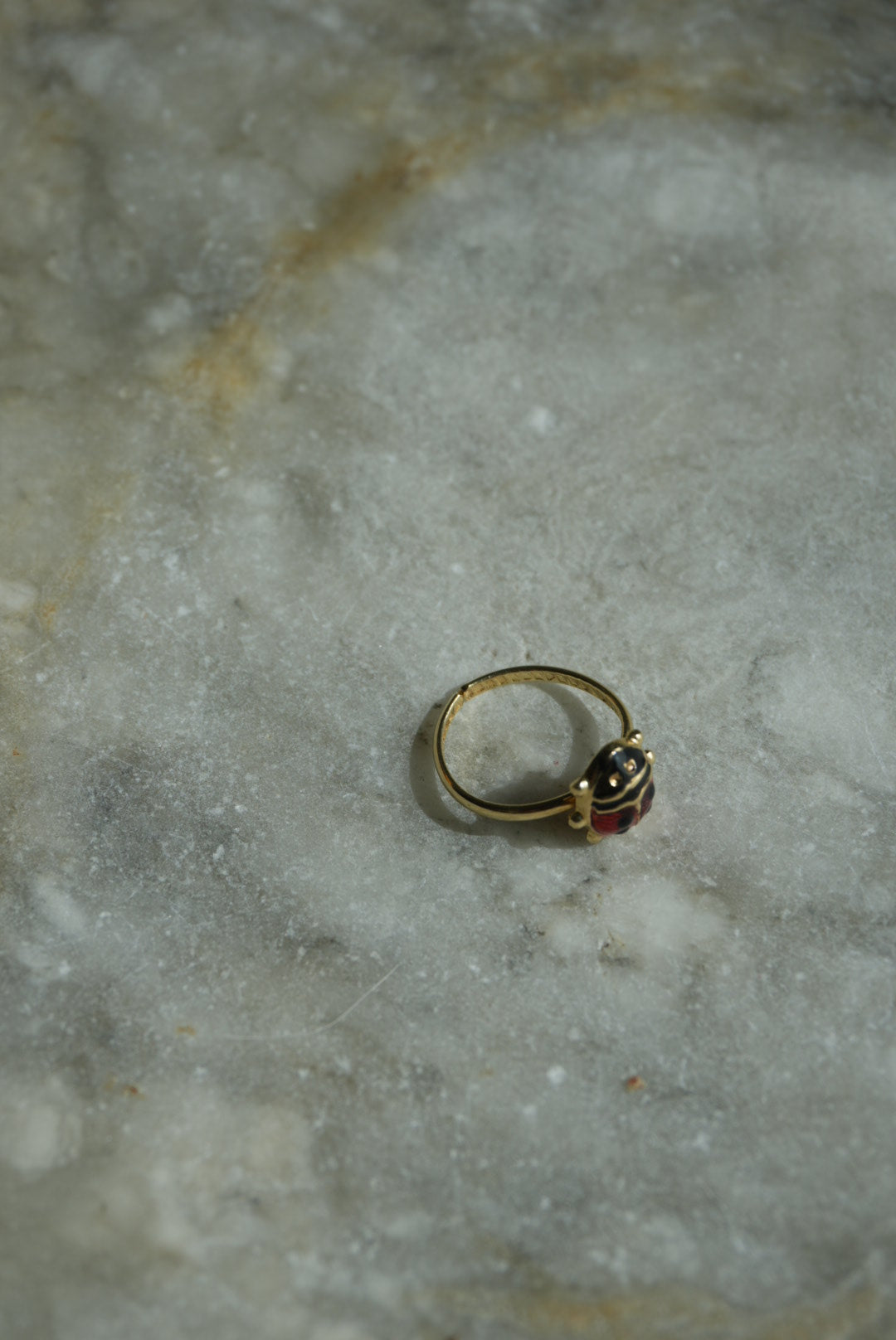 14k GOLD LADY BUG RING