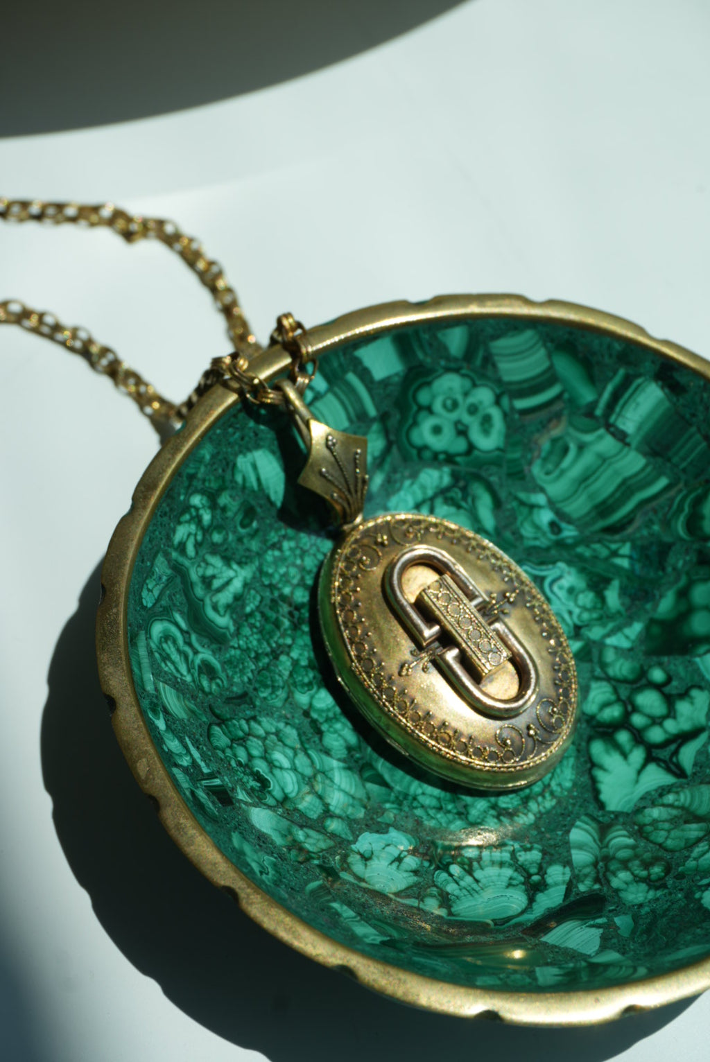 ANTIQUE KEEPER
