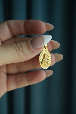 10K MADONNA PENDANT