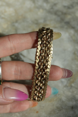 TWO CHAINS