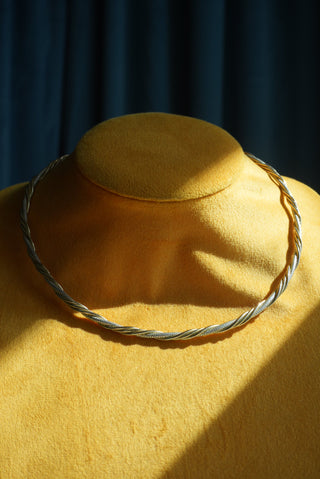 DUALITY CHAINS