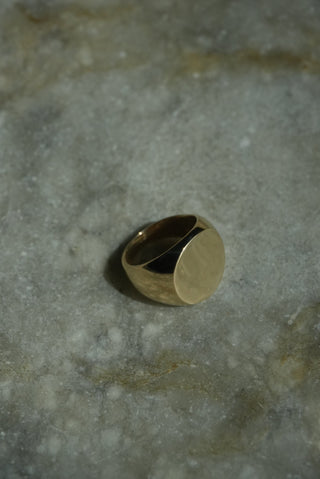 10k Large Signet Ring