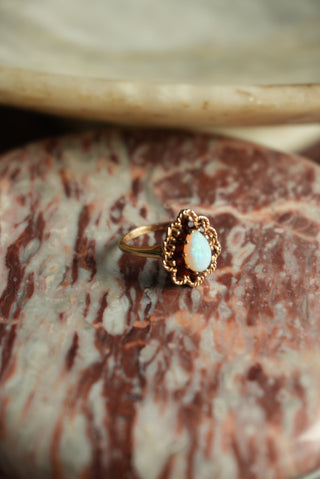 10K ANTIQUE OPAL RING