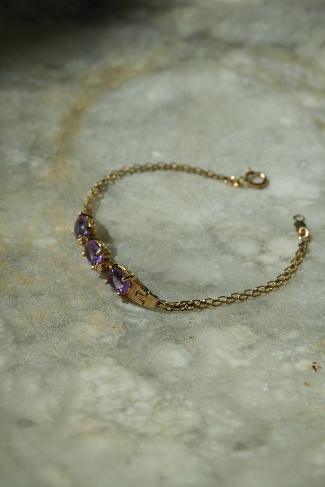 10K GOLD AMETHYST BRACELET