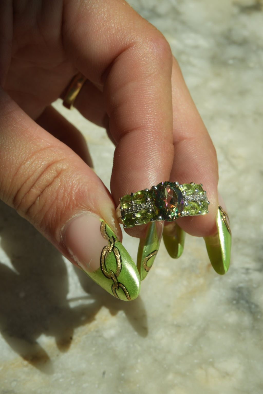 WATERMELON GEM SZ 8.5