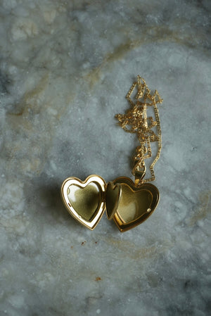RARE 4 PICURE LOCKET