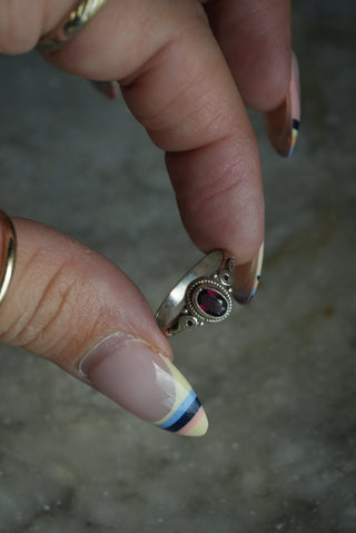GARNET MINI RING STERLING SILVER SZ 6.5