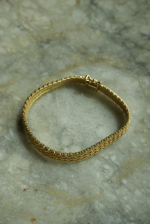 GOLDEN MESH