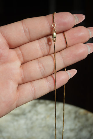 14K BOX CHAIN 18 INCHES