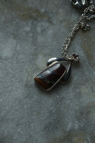 Rogue Legacy - Sterling Polished Stone Necklace