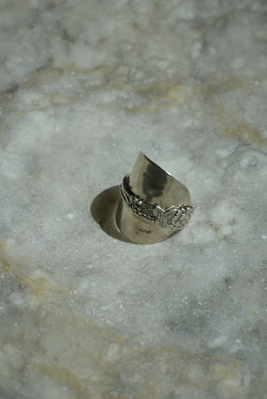 OLD WORLD SPOON SZ 9