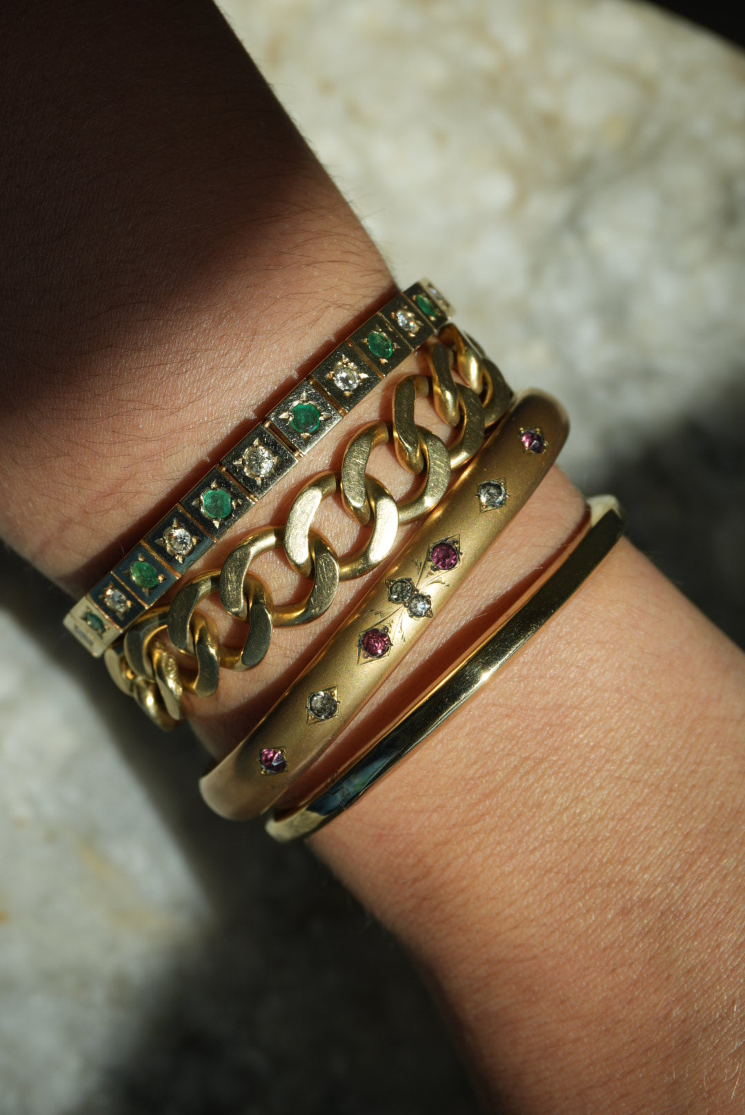 BANGLE BRACELET