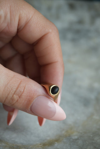 22K MINI ONYX BABY RING