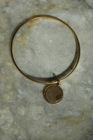 INITIAL ‘P’ BANGLE