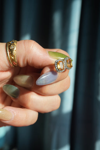 CITRINE STUDS