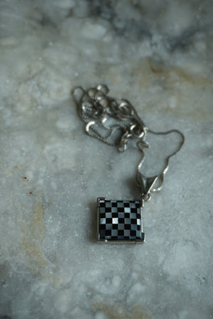 BADAVICI CHECKERED NECKLACE
