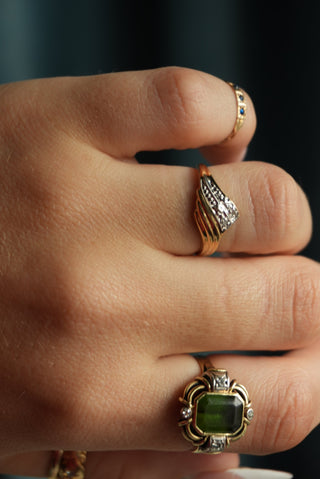 10K GOLD RIBBON RING