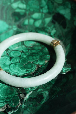 14K JADE BANGLE