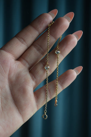 DAINTY STATIONS