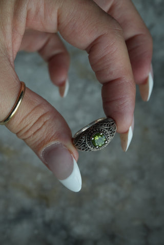 MYSTIC PERIDOT SZ 6