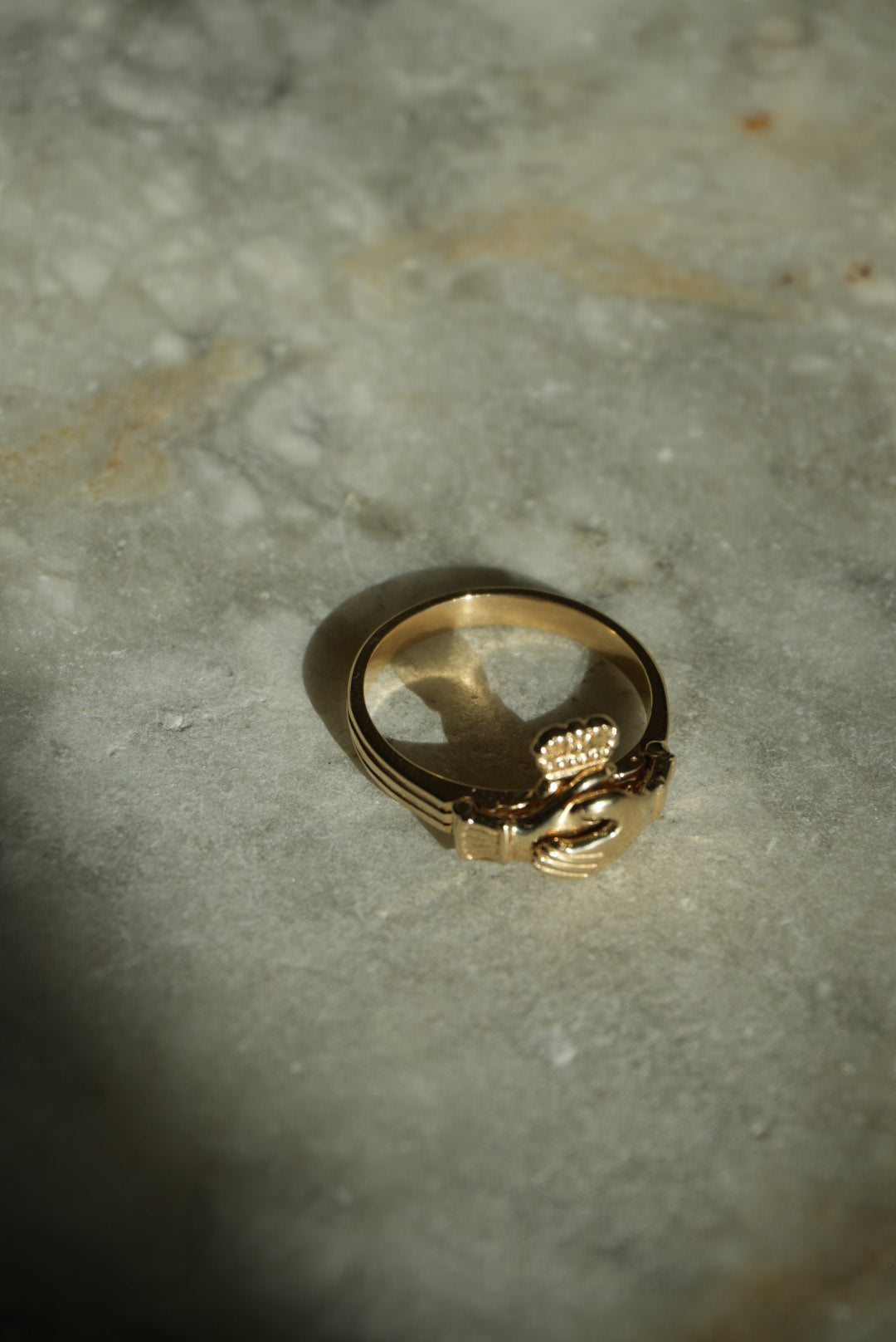 GOLDEN CLAUDAUGH RING