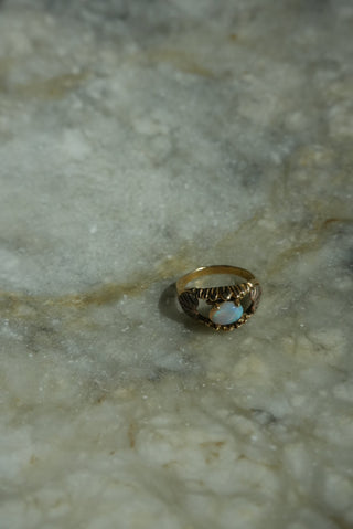 10K ANTIQUE OPAL RING