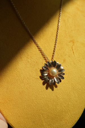 DAISY BLOOMER