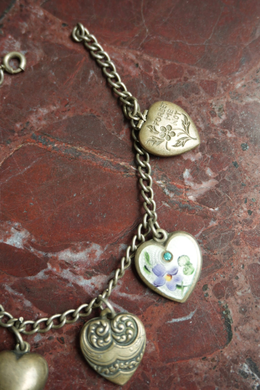 ADAs LOCKET