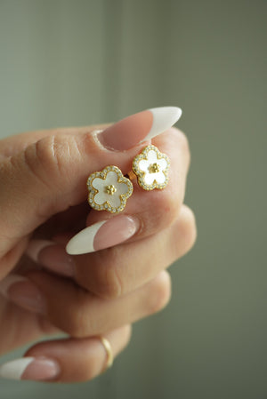 FLOWER BABY
