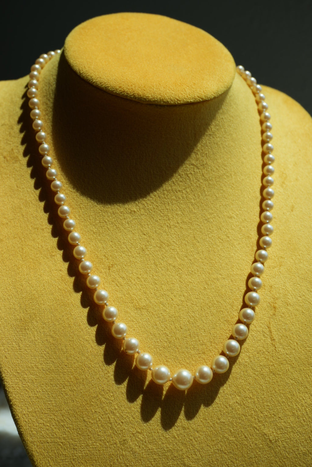 GRADUATED PEACH PEARLS