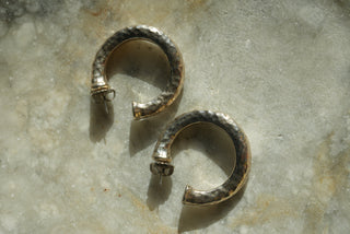 HAMMERED HOOPS