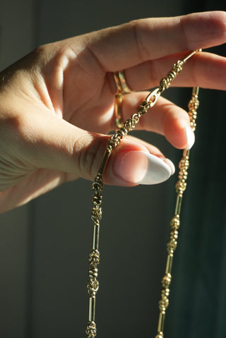GOLDEN KNOT