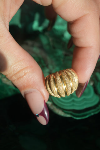 14K GO7DEN CROISSANT