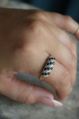 10K SAPPHIRE & DIAMOND RING