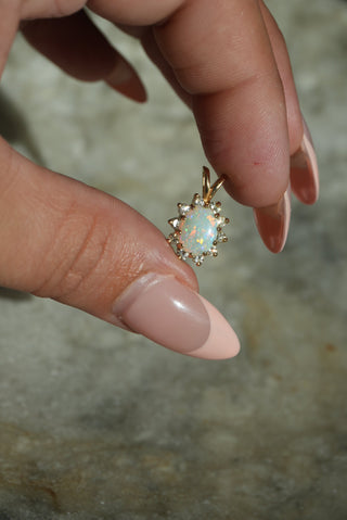 14K OPAL PENDANT