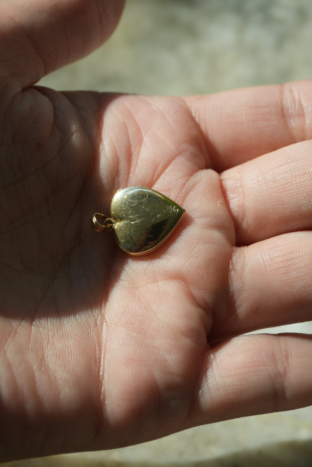 14K VINTAGE LOCKET