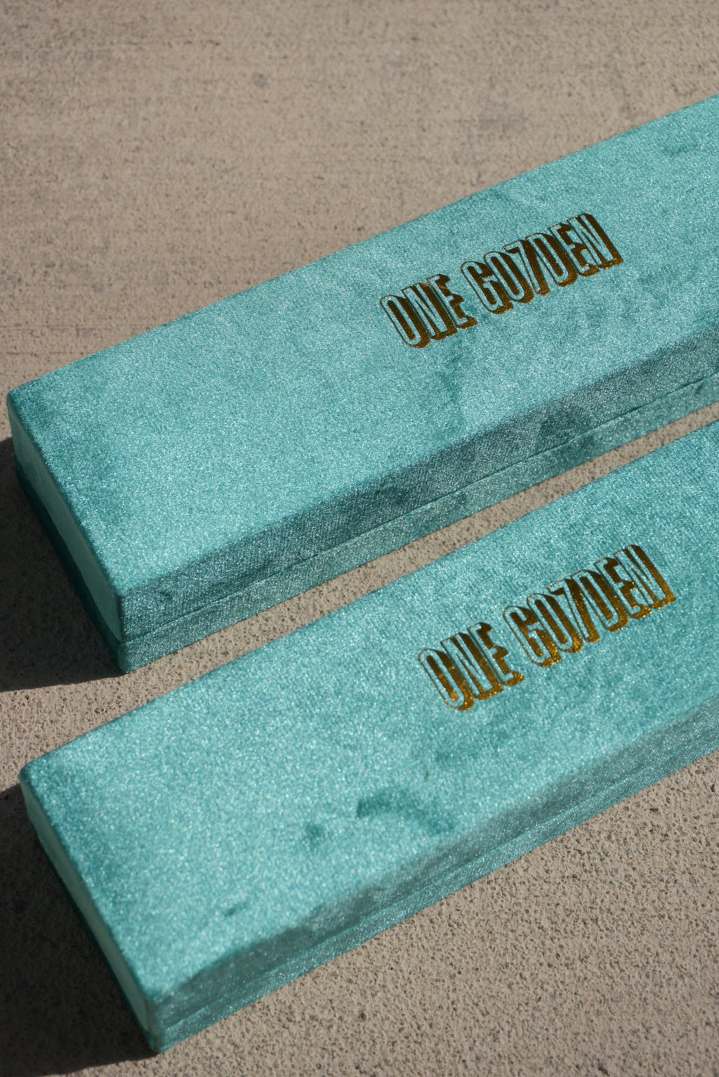 ONE GO7DEN BRACELET BOX