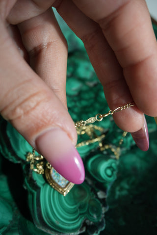 QUEENS OPAL