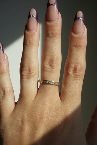 14K DIAMOND BAND