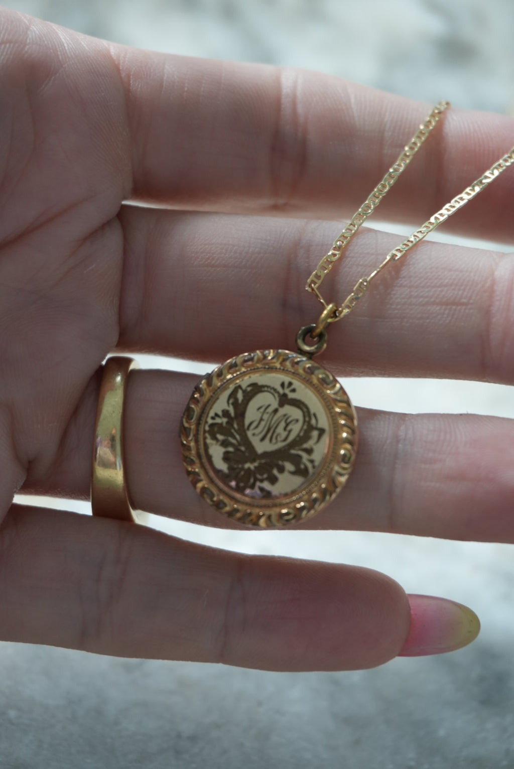 ANTIQUE LOCKET