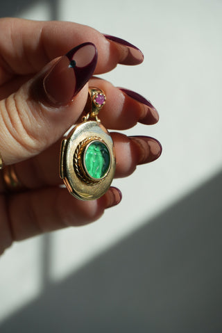 14K 1/1 LOCKET RUBY & GREEN GLASS LOCKET